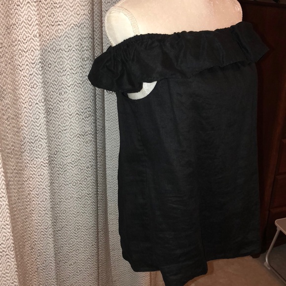 J Crew off the shoulder Top - Picture 2 of 5